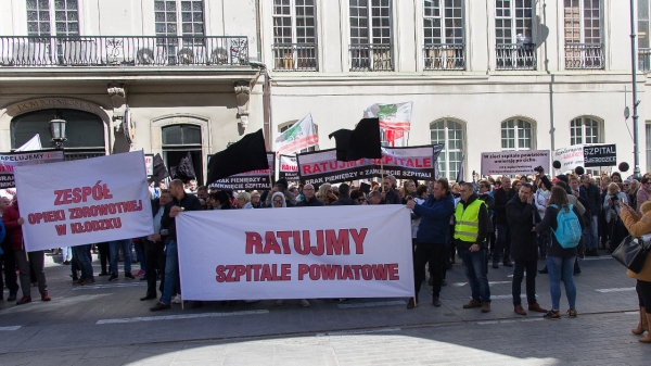 Manifestacja RATUJMY SZPITALE_8