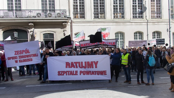 Manifestacja RATUJMY SZPITALE_8